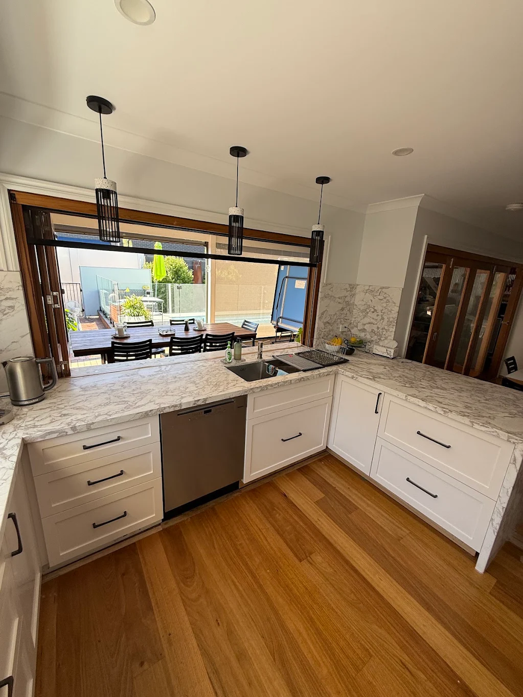 Finished kitchen renovation for Yin Zhang